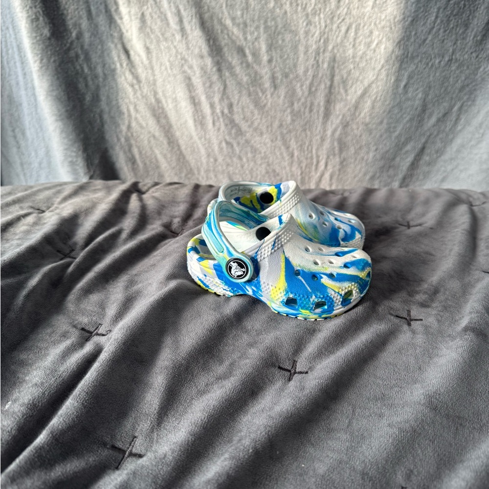 CROCS Blue and White Sandals for Everyday Comfort